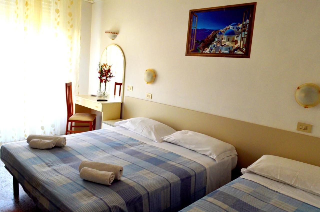 Hotel Cirene Rimini Eksteriør bilde