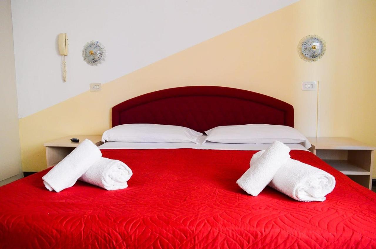 Hotel Cirene Rimini Eksteriør bilde